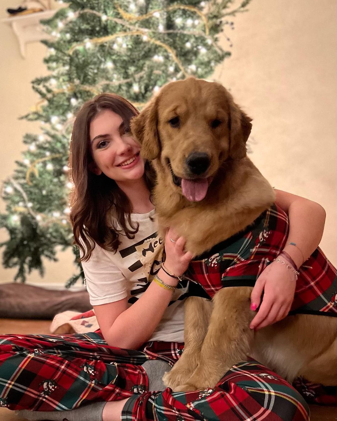 Alison Appleby and Her Adorable Golden Retriever Service Dog