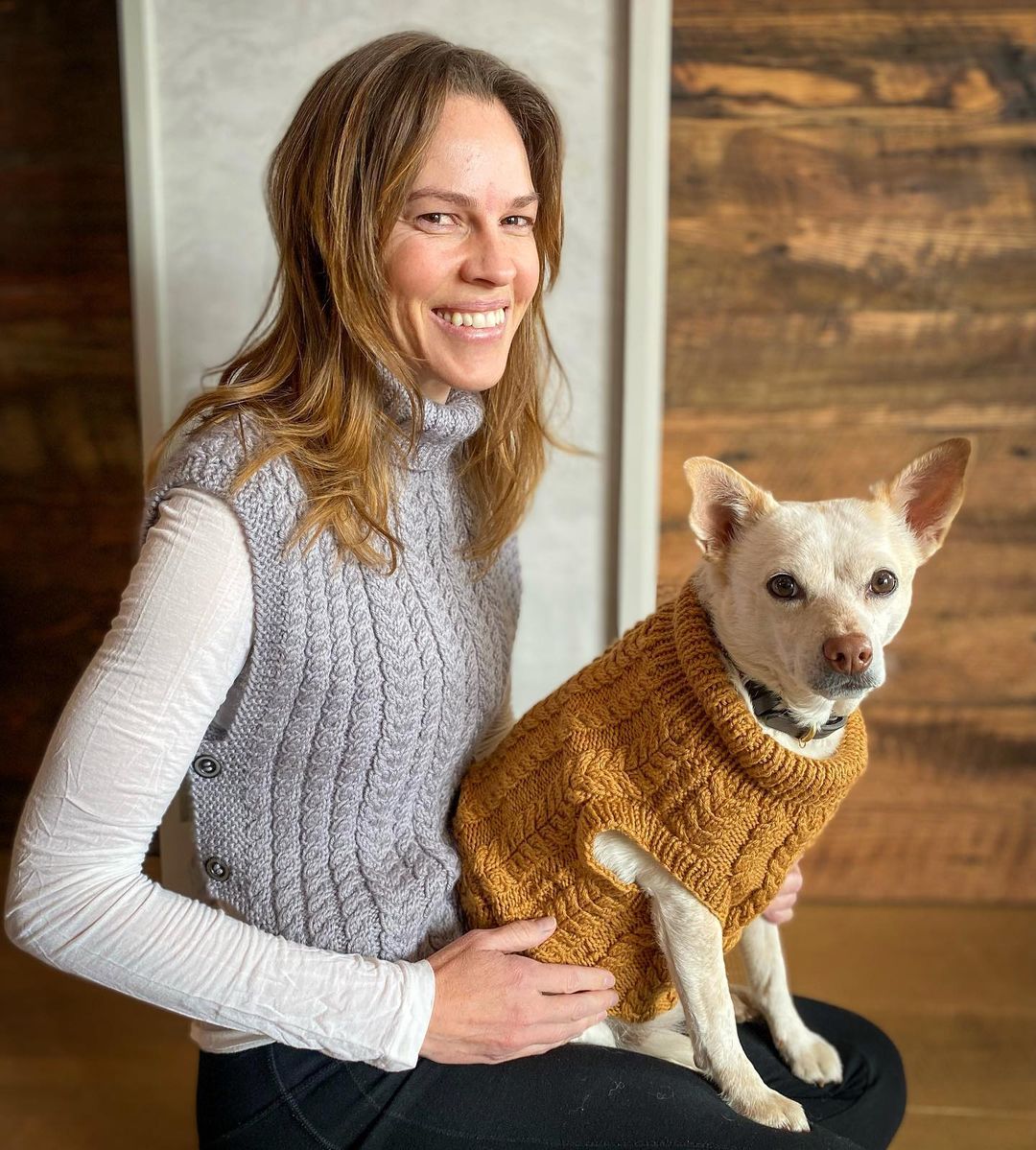 Hilary Swank and her dog